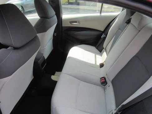 Used 2021 Toyota Corolla LE FWD image 19