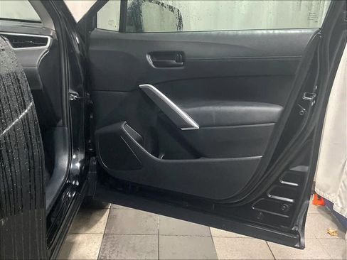 Certified 2024 Toyota Corolla Cross LE image 12