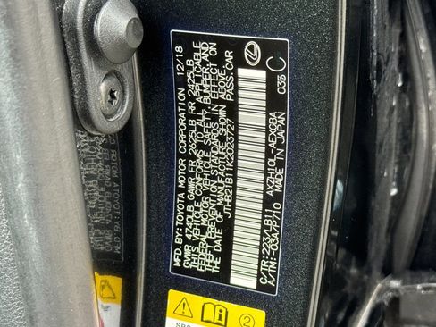 Used 2019 Lexus ES 300h w/ Accessory Package 2 image 29