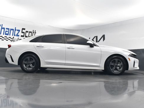 Used 2021 Kia K5 LXS image 30