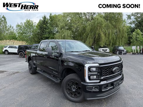 Used 2026 Ford F350 Lariat w/ Black Appearance Package AWD/4WD image 1