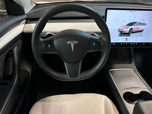 Used 2022 Tesla Model 3 RWD image 13