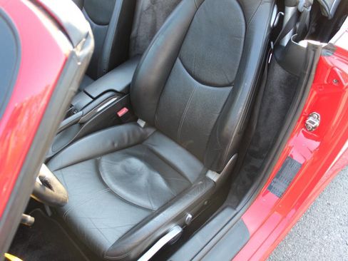Used 2005 Porsche Boxster RWD image 3