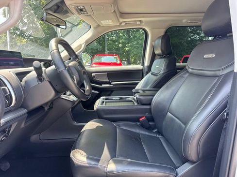 Used 2025 Ford Expedition Max Platinum AWD/4WD image 14