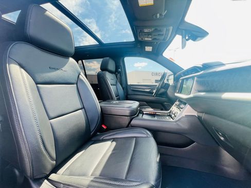 Used 2022 GMC Yukon Denali AWD/4WD image 46