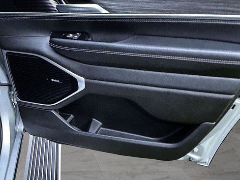 New 2023 Jeep Wagoneer Series III w/ Premium Group I image 18