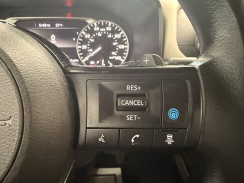 Used 2022 Nissan Rogue SV image 15