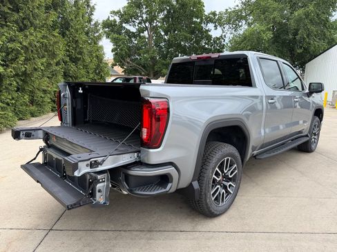 New 2026 GMC Sierra 1500 AT4 w/ AT4 Premium Package AWD/4WD image 33