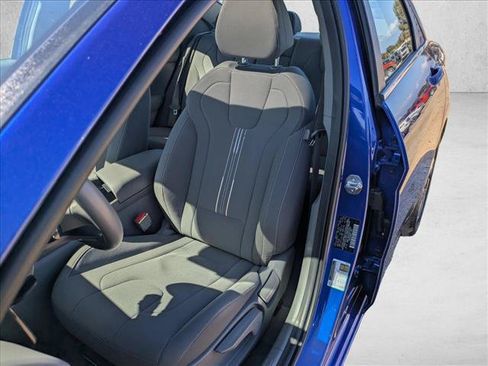 Used 2024 Hyundai Elantra SEL w/ Convenience Package FWD image 17