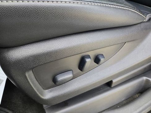 Used 2018 Chevrolet Silverado 1500 LT w/ All Star Edition RWD image 24