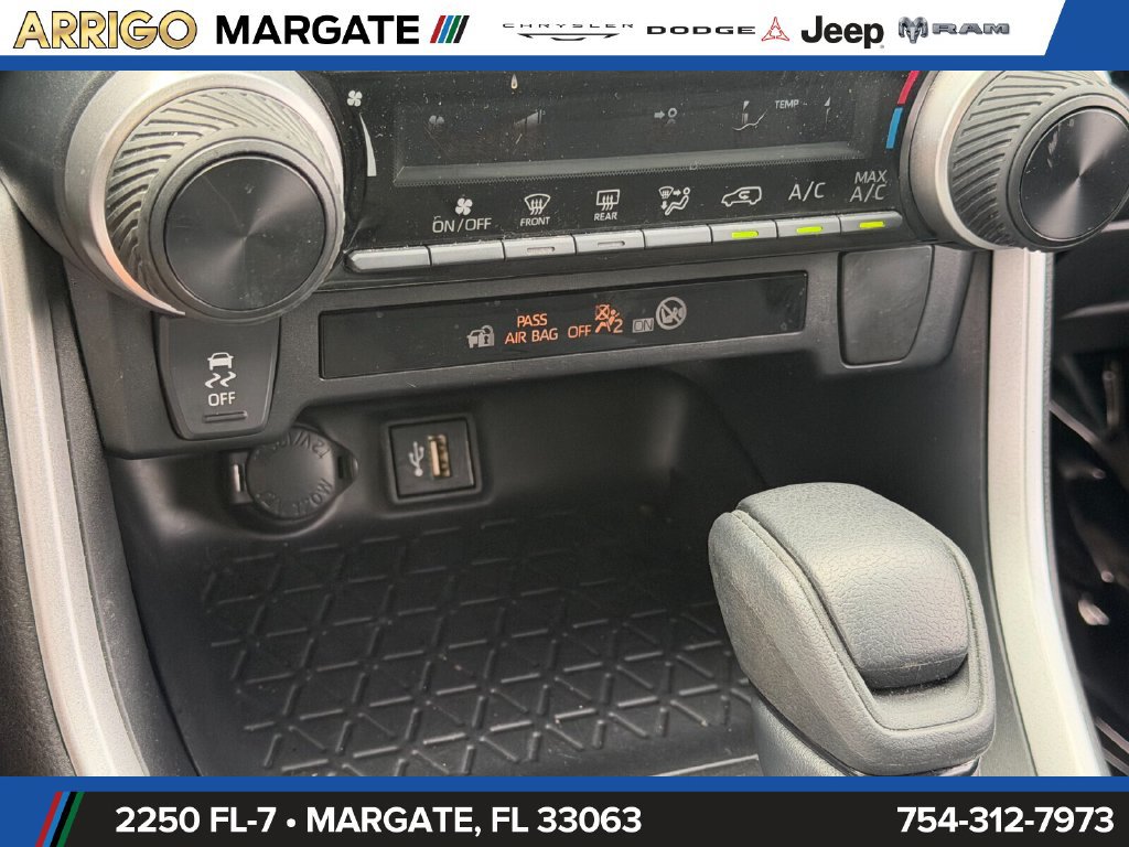 Used 2023 Toyota RAV4 LE FWD image 25