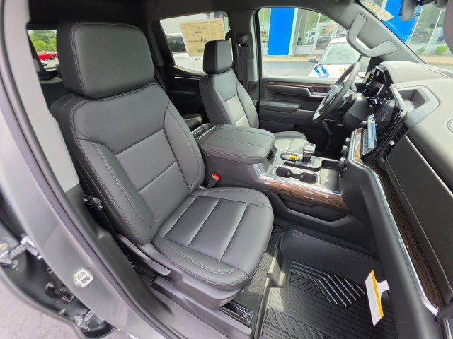 New 2026 Chevrolet Silverado 1500 RST w/ RST All Star Premium Package AWD/4WD image 13
