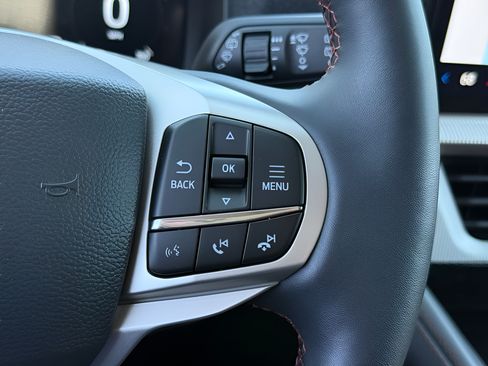 Used 2026 Ford Explorer Active w/ Active Comfort Package AWD/4WD image 22