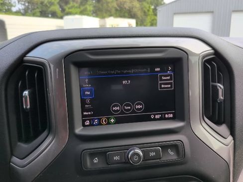 Used 2022 Chevrolet Silverado 1500 Custom Trail Boss AWD/4WD image 14