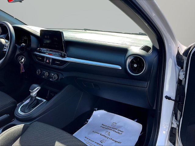Certified 2024 Kia Forte LXS FWD image 28