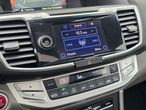 Used 2013 Honda Accord Touring image 28