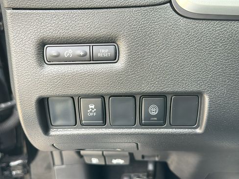 Certified 2024 Nissan Murano SV w/ SV Midnight Edition Package image 16