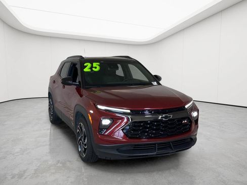 Used 2025 Chevrolet TrailBlazer RS w/ Convenience Package AWD/4WD image 1