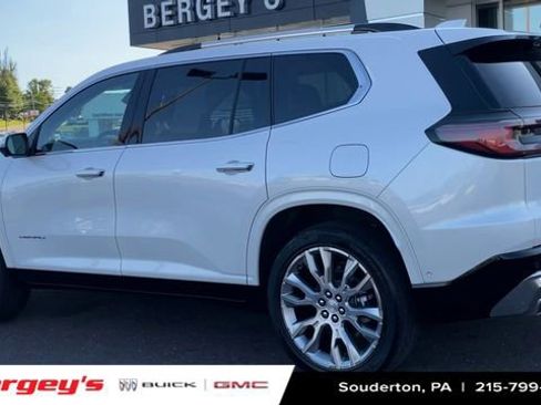 Certified 2025 GMC Acadia Denali w/ Super Cruise Package AWD/4WD image 8