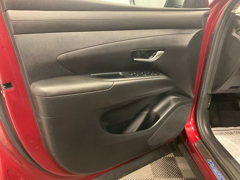 Used 2025 Hyundai Tucson SEL AWD/4WD image 14