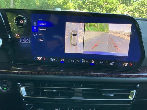 New 2026 Chevrolet Traverse Z71 w/ Driver Confidence Package image 21