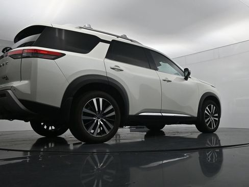 Used 2023 Nissan Pathfinder Platinum w/ Cargo Package AWD/4WD image 41