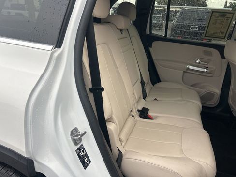 Used 2025 Mercedes-Benz GLB 250 GLB 250 image 25