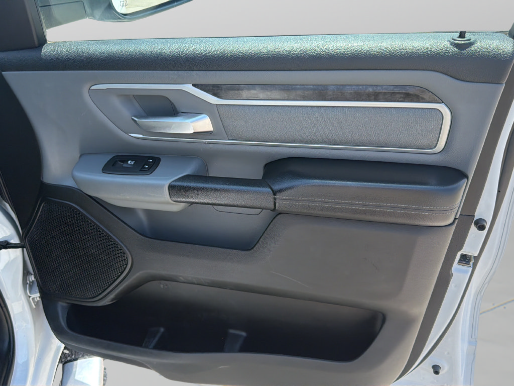 Used 2023 RAM 1500 Big Horn AWD/4WD image 9