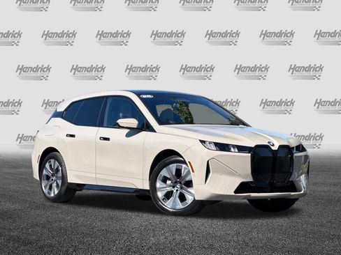 Used 2026 BMW iX xDrive45 AWD/4WD image 2