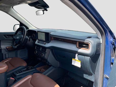 Used 2024 Ford Maverick Lariat w/ 4K Tow Package AWD/4WD image 30