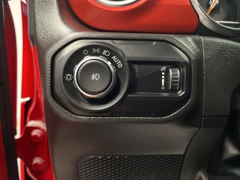 Used 2023 Jeep Wrangler Rubicon w/ Cold Weather Group image 16