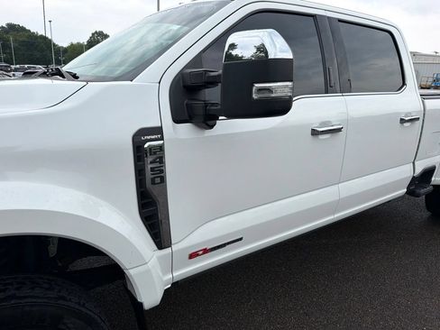 Used 2023 Ford F450 Lariat w/ Lariat Ultimate Package AWD/4WD image 10
