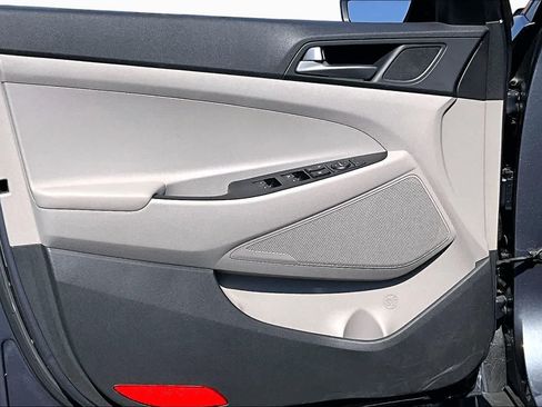 Used 2018 Hyundai Tucson SEL AWD/4WD image 35
