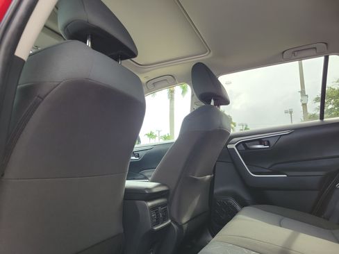 Used 2025 Toyota RAV4 XLE w/ Convenience Package FWD image 13