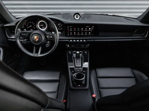 Certified 2023 Porsche 911 Carrera GTS RWD image 16