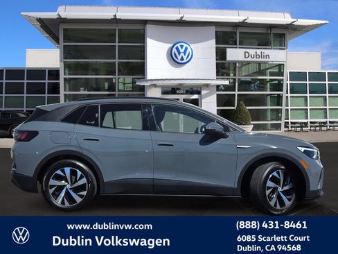 Certified 2023 Volkswagen ID.4 Pro RWD image 3