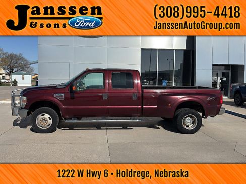 Used 2009 Ford F350 Lariat image 1