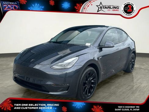 Used 2024 Tesla Model Y Long Range AWD/4WD image 1