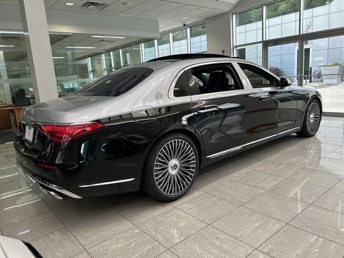 Certified 2024 Mercedes-Benz Maybach S 580 4MATIC image 6