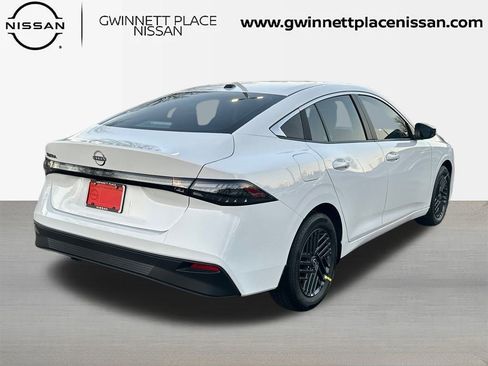 New 2026 Nissan Sentra SV image 5