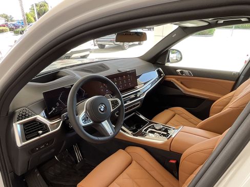 New 2026 BMW X5 xDrive40i w/ M Sport Package image 9