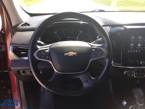 Used 2021 Chevrolet Traverse LT image 35