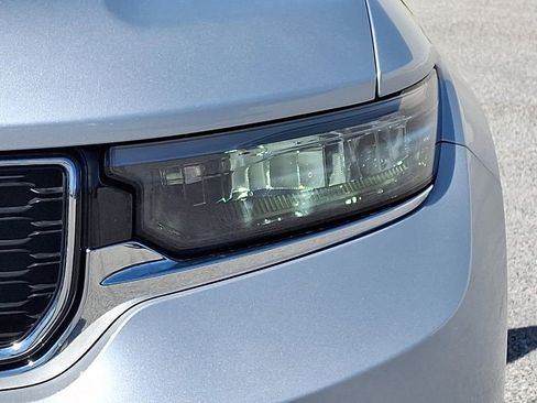 Used 2022 Jeep Grand Cherokee L Limited image 12