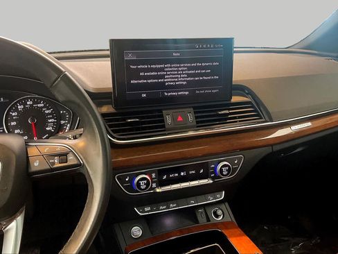 Used 2023 Audi Q5 2.0T Premium w/ Convenience Package AWD/4WD image 6