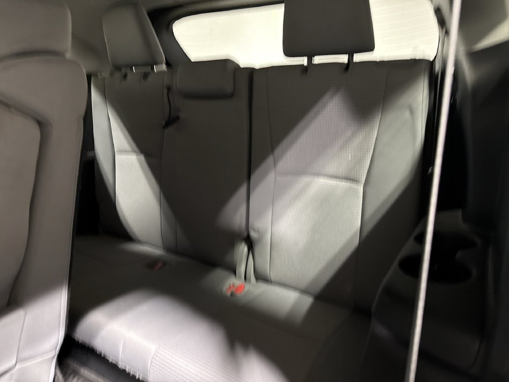 Used 2023 Toyota Highlander L FWD image 23