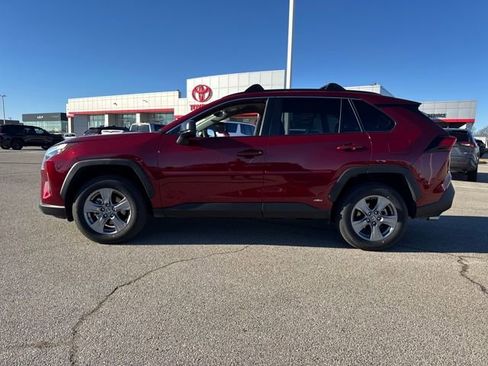 Used 2025 Toyota RAV4 LE image 3