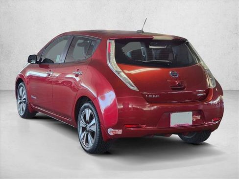 Used 2015 Nissan Leaf SL w/ Premium Package FWD image 8