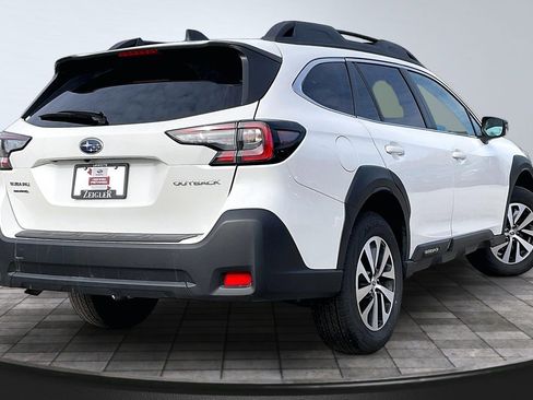 Certified 2025 Subaru Outback Premium w/ Popular Package #1A image 2