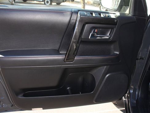 Used 2024 Toyota 4Runner TRD Off-Road Premium image 22