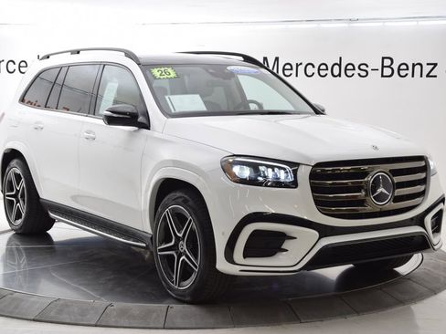 Used 2026 Mercedes-Benz GLS 450 4MATIC image 8